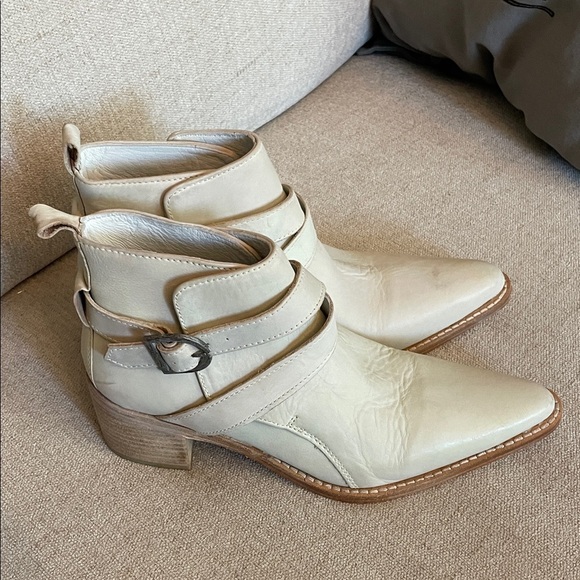 Free People Back Loop Boots - Picture 2 of 8